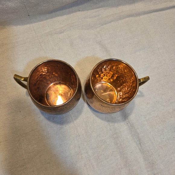 Hammered Copper Mugs with Gold Handles - Picture 2 of 4